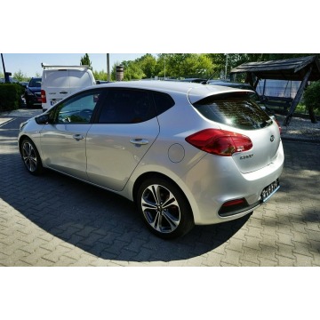 Kia Ceed  Hatchback 2013,  1.6 diesel - Na sprzedaż za 21 400 zł - Płock - zdjęcie 6