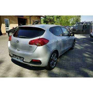 Kia Ceed  Hatchback 2013,  1.6 diesel - Na sprzedaż za 21 400 zł - Płock - zdjęcie 9