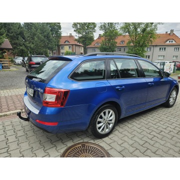 Skoda Octavia  Kombi 2017,  1.4 benzyna - Na sprzedaż za 39 900 zł - Ruda Śląska - zdjęcie 4