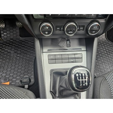 Skoda Octavia  Kombi 2017,  1.4 benzyna - Na sprzedaż za 39 900 zł - Ruda Śląska - zdjęcie 11