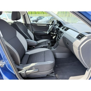 Skoda Rapid  Hatchback 2017,  1.4 diesel - Na sprzedaż za 35 900 zł - Wrocław - zdjęcie 9