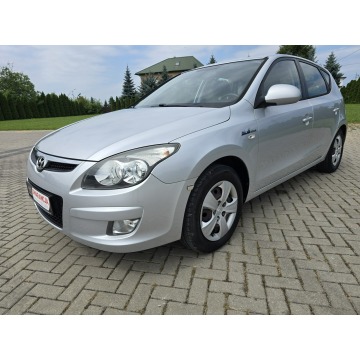 Hyundai i30  Hatchback 2010,  1.6 benzyna - Na sprzedaż za 14 900 zł - Kutno - zdjęcie 6