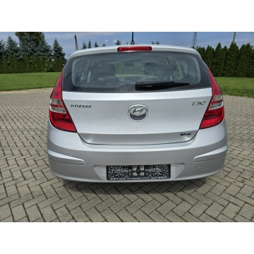 Hyundai i30  Hatchback 2010,  1.6 benzyna - Na sprzedaż za 14 900 zł - Kutno - zdjęcie 10