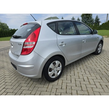 Hyundai i30  Hatchback 2010,  1.6 benzyna - Na sprzedaż za 14 900 zł - Kutno - zdjęcie 8