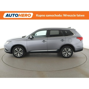 Mitsubishi Outlander  SUV 2018,  2.0 benzyna, automat - Na sprzedaż za 70 300 zł - Warszawa - zdjęcie 2