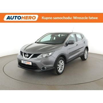 Nissan Qashqai - klima auto navi grzane fotele kamera i czujniki parkowania