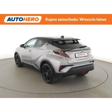 Toyota C-HR  SUV 2016,  1.8 hybryda, automat - Na sprzedaż za 71 700 zł - Warszawa - zdjęcie 4