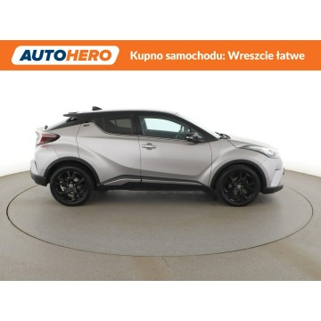 Toyota C-HR  SUV 2016,  1.8 hybryda, automat - Na sprzedaż za 71 700 zł - Warszawa - zdjęcie 9