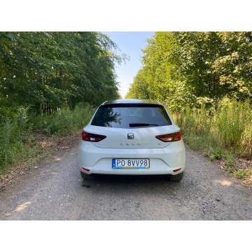 Seat Leon  Hatchback 2013,  1.6 diesel, automat - Na sprzedaż za 29 900 zł - Głogów - zdjęcie 4