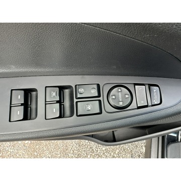Hyundai Tucson  SUV 2016,  1.7 diesel, automat - Na sprzedaż za 61 900 zł - Warszawa - zdjęcie 12