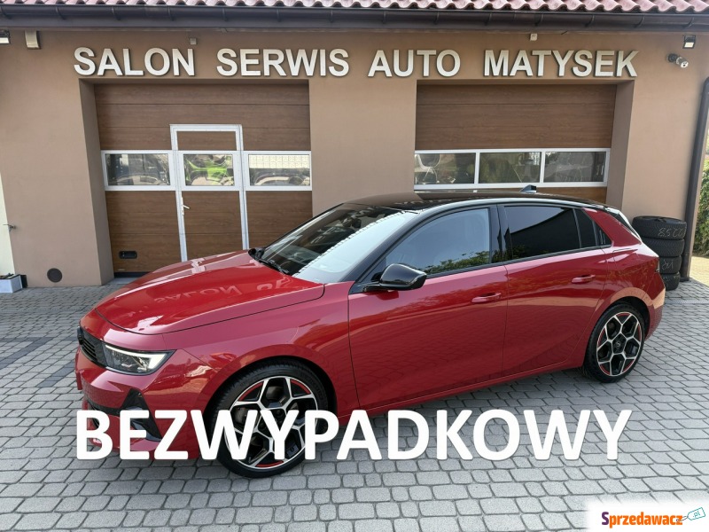 Opel Astra  Hatchback 2022,  1.6 hybryda, automat - Na sprzedaż za 79 900 zł - Orzech