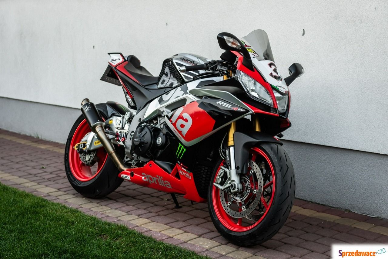 Aprilia RSV - 1000 APRC R 2014...
