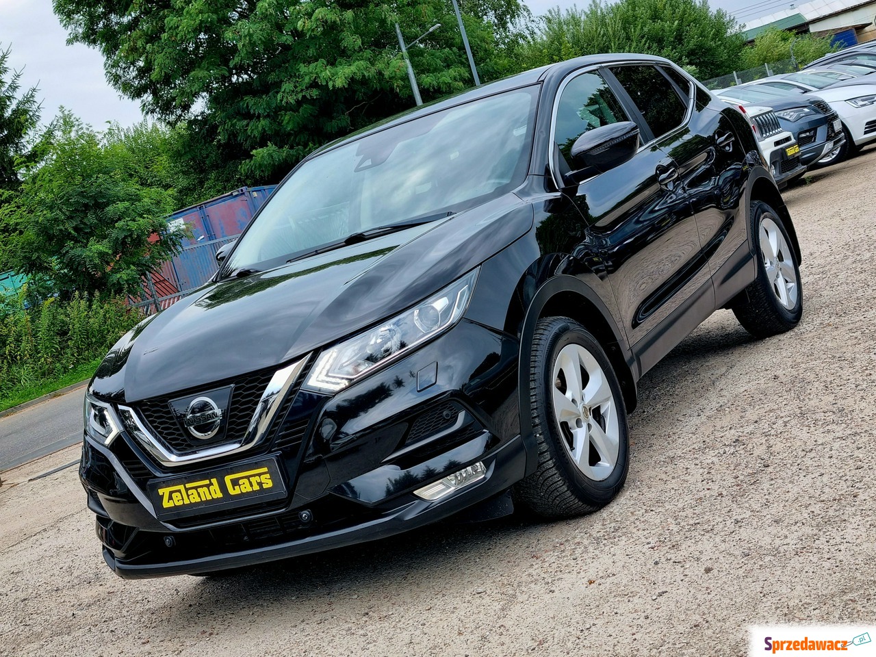 Nissan Qashqai - Lift Serwis Led...