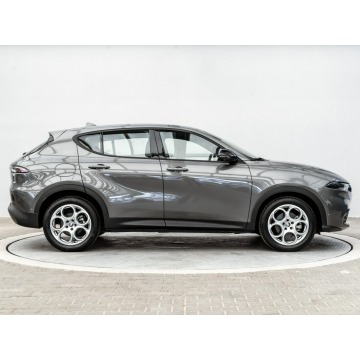 Alfa Romeo Tonale  SUV 2023,  1.5 benzyna, automat - Na sprzedaż za 99 900 zł - Poznań - zdjęcie 5