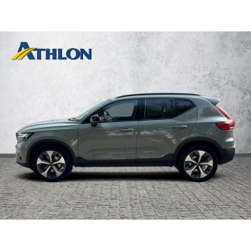 Volvo   SUV 2023,  2.0 benzyna, automat - Na sprzedaż za 124 800 zł - Jawczyce - zdjęcie 2