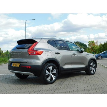 Volvo   SUV 2021,  2.0 diesel, automat - Na sprzedaż za 88 888 zł - Żyrardów - zdjęcie 4