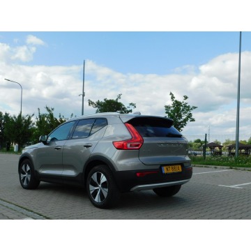 Volvo   SUV 2021,  2.0 diesel, automat - Na sprzedaż za 88 888 zł - Żyrardów - zdjęcie 3