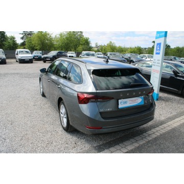 Skoda Octavia  Kombi 2022,  2.0 diesel - Na sprzedaż za 70 900 zł - Warszawa - zdjęcie 8