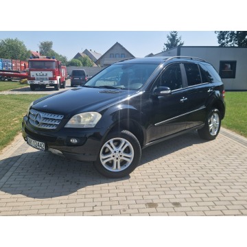 Mercedes ML 320 - 320cdi 4matic Skóra Navi Hak Bez Pneumatyki Raty Zamiana