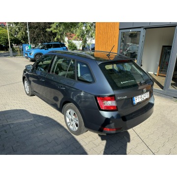 Skoda Fabia  Kombi 2018,  1.0 benzyna+LPG - Na sprzedaż za 19 999 zł - Poznań - zdjęcie 2
