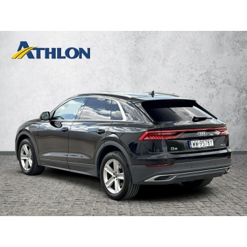 Audi Q8  SUV 2023,  3.0 diesel, automat - Na sprzedaż za 253 800 zł - Jawczyce - zdjęcie 3