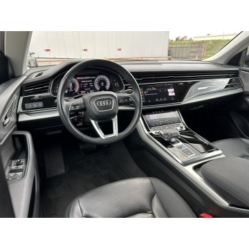Audi Q8  SUV 2023,  3.0 diesel, automat - Na sprzedaż za 253 800 zł - Jawczyce - zdjęcie 12