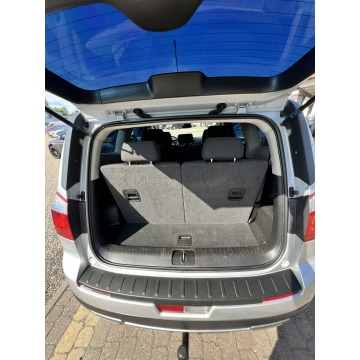 Chevrolet Orlando  SUV 2011,  2.0 diesel - Na sprzedaż za 24 500 zł - Słupsk - zdjęcie 5