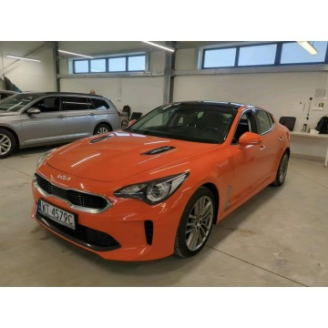 Kia Stinger  Hatchback 2020,  2.0 benzyna, automat - Na sprzedaż za 108 800 zł - Pęcice - zdjęcie 2