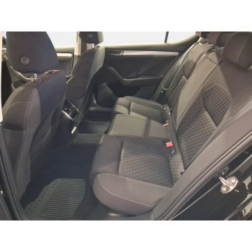 Skoda Superb  Liftback 2021,  2.0 diesel, automat - Na sprzedaż za 85 900 zł - Swarzędz - zdjęcie 10
