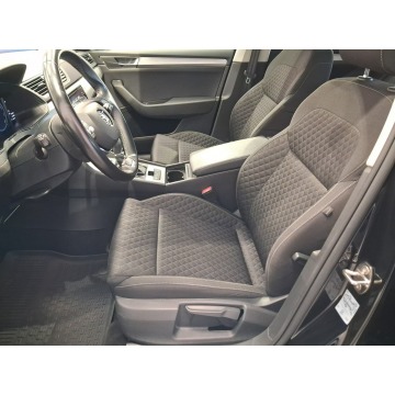 Skoda Superb  Liftback 2021,  2.0 diesel, automat - Na sprzedaż za 85 900 zł - Swarzędz - zdjęcie 9