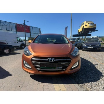 Hyundai i30  Kombi 2016,  1.4 benzyna - Na sprzedaż za 35 900 zł - Słupsk - zdjęcie 4