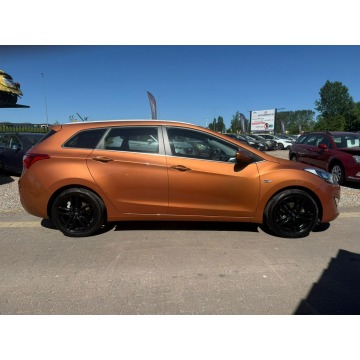Hyundai i30  Kombi 2016,  1.4 benzyna - Na sprzedaż za 35 900 zł - Słupsk - zdjęcie 3