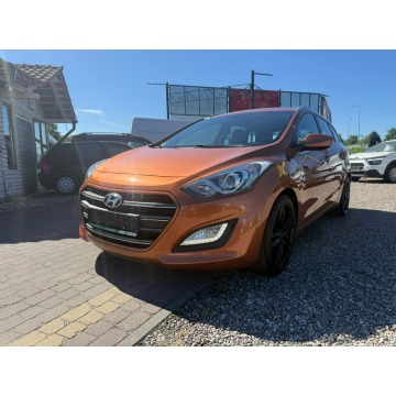 Hyundai i30  Kombi 2016,  1.4 benzyna - Na sprzedaż za 35 900 zł - Słupsk - zdjęcie 2