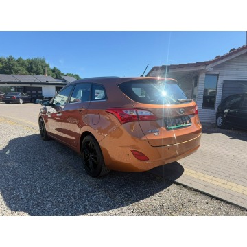 Hyundai i30  Kombi 2016,  1.4 benzyna - Na sprzedaż za 35 900 zł - Słupsk - zdjęcie 7