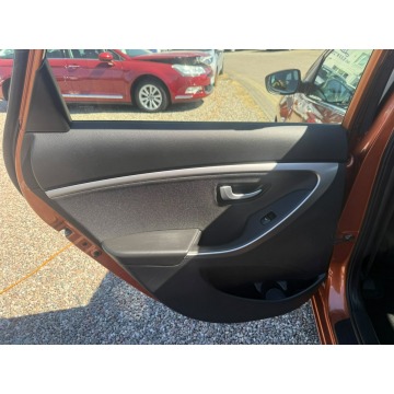Hyundai i30  Kombi 2016,  1.4 benzyna - Na sprzedaż za 35 900 zł - Słupsk - zdjęcie 9