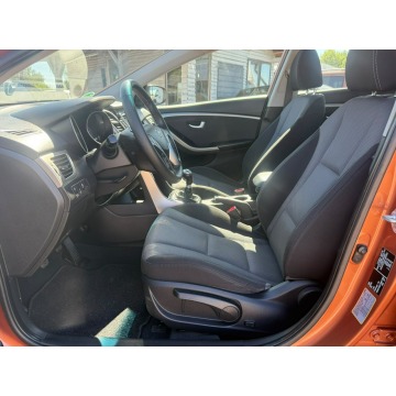 Hyundai i30  Kombi 2016,  1.4 benzyna - Na sprzedaż za 35 900 zł - Słupsk - zdjęcie 11