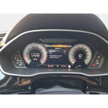 Audi Q3  SUV 2023,  1.5 benzyna, automat - Na sprzedaż za 102 500 zł - Swarzędz - zdjęcie 9