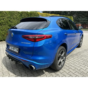 Alfa Romeo Stelvio  SUV 2019,  2.0 benzyna, automat - Na sprzedaż za 89 500 zł - Tarnów - zdjęcie 4