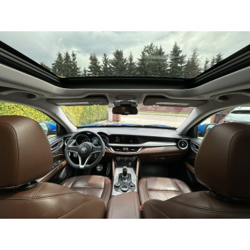 Alfa Romeo Stelvio  SUV 2019,  2.0 benzyna, automat - Na sprzedaż za 89 500 zł - Tarnów - zdjęcie 6