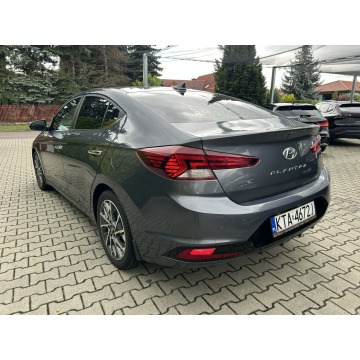 Hyundai Elantra  Sedan/Limuzyna 2019,  2.0 benzyna, automat - Na sprzedaż za 48 800 zł - Tarnów - zdjęcie 5