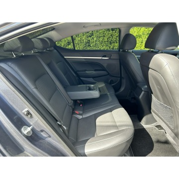 Hyundai Elantra  Sedan/Limuzyna 2019,  2.0 benzyna, automat - Na sprzedaż za 48 800 zł - Tarnów - zdjęcie 8