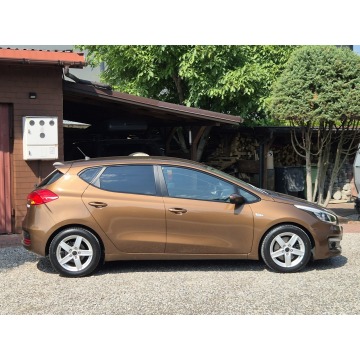 Kia Ceed  Hatchback 2016,  1.6 benzyna - Na sprzedaż za 38 900 zł - Radom - zdjęcie 5