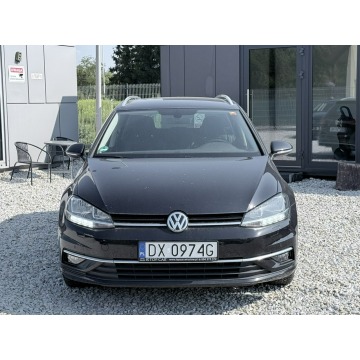Volkswagen Golf  Kombi 2019,  1.6 diesel, automat - Na sprzedaż za 48 900 zł - Wrocław - zdjęcie 2