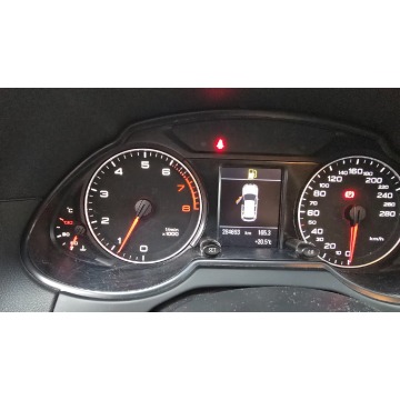 Audi Q5  SUV 2010,  2.0 benzyna - Na sprzedaż za 28 000 zł - Skaryszew - zdjęcie 9
