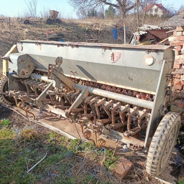 Siewnik starego typu sprawny - Rozsiewacze, siewniki - Łączna - zdjęcie 2