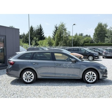 Skoda Octavia  Kombi 2021,  2.0 diesel - Na sprzedaż za 59 900 zł - Wrocław - zdjęcie 10