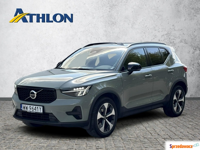 Volvo   SUV 2023,  2.0 benzyna, automat - Na sprzedaż za 124 800 zł - Jawczyce