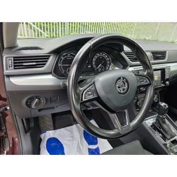 Skoda Superb  Sedan/Limuzyna 2015,  2.0 diesel, automat - Na sprzedaż za 48 500 zł - Warszawa - zdjęcie 7
