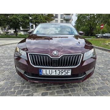 Skoda Superb  Sedan/Limuzyna 2015,  2.0 diesel, automat - Na sprzedaż za 48 500 zł - Warszawa - zdjęcie 2