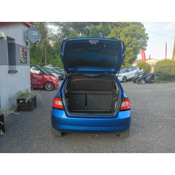 Skoda Fabia  Hatchback 2015,  1197.0 benzyna - Na sprzedaż za 26 900 zł - Janów Lubelski - zdjęcie 6